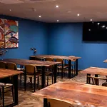 Hostel Abbey Court *