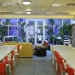 Hostel Abbey Court *