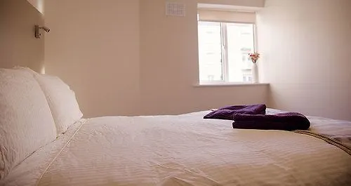 Abbey Court Albergue *