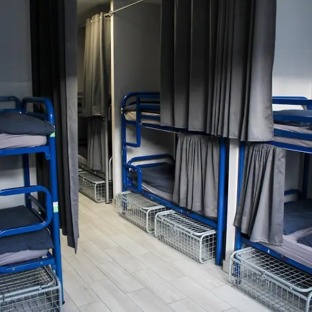 Hostal Abbey Court *