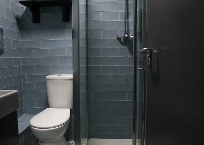 Hostel Abbey Court