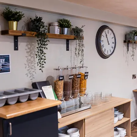Hostel Abbey Court