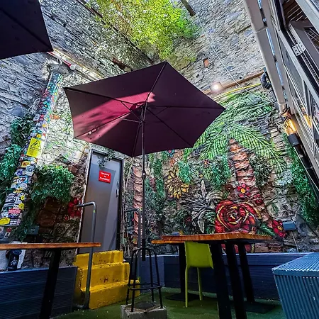 Abbey Court Hostel *
